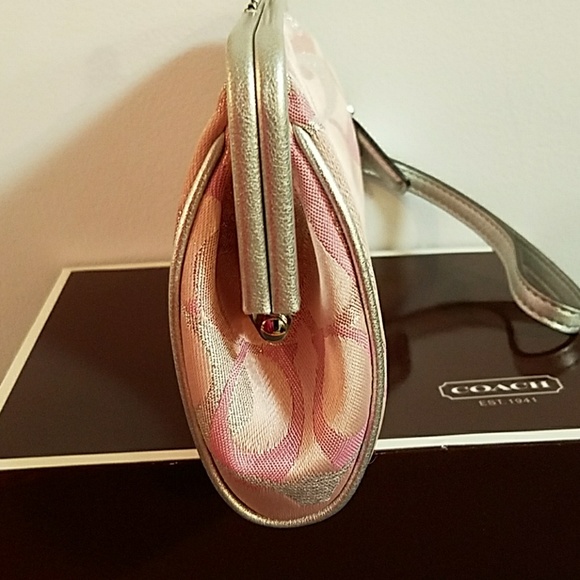 COACH Signature Pink & Silver Kiss Lock Wristlet - Picture 6 of 7
